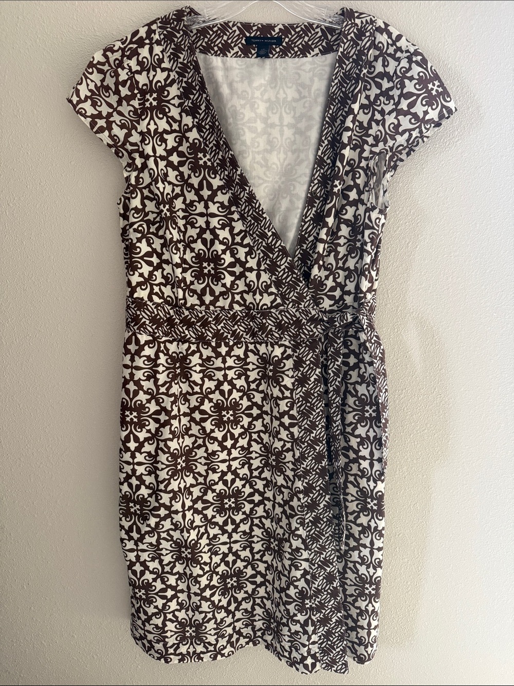 Tommy Hilfiger Brown and White Print Cotton Wrap Dress - Large